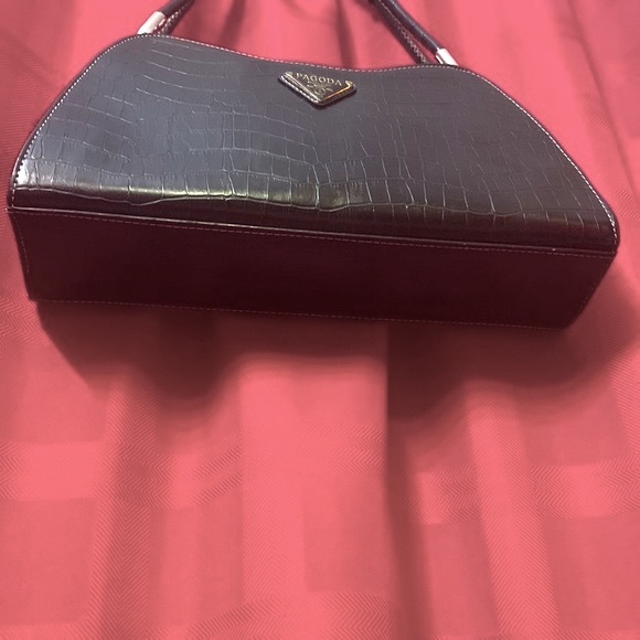 Pagoda Midland Black Croc Pattern Bag — Silver Metal Accents - Picture 7 of 7